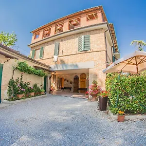 I Due Cipressi Landhaus